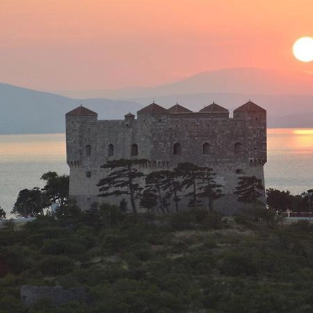 Karla Babic Apartment Senj  Luaran gambar
